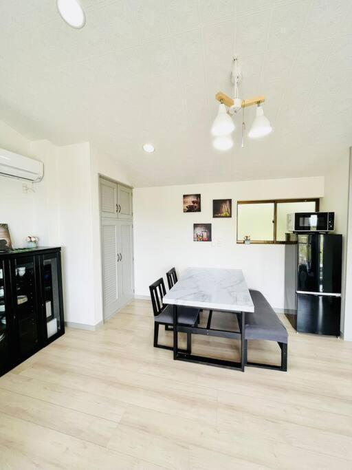 Holiday home まるごと貸切別荘　全部屋海を眺める炭火bbq 温水プール付き　白良浜車3分、千畳敷、三段壁徒歩圏